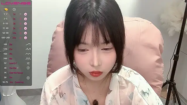 A SR 002 online show from September 24, 4:28 pm