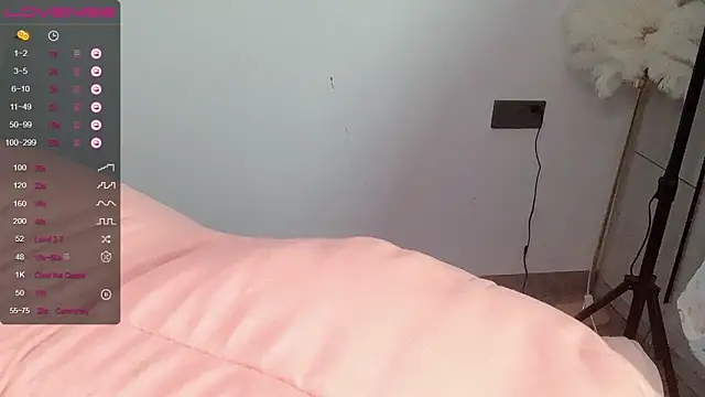 A SR 002 online show from September 25, 4:39 pm