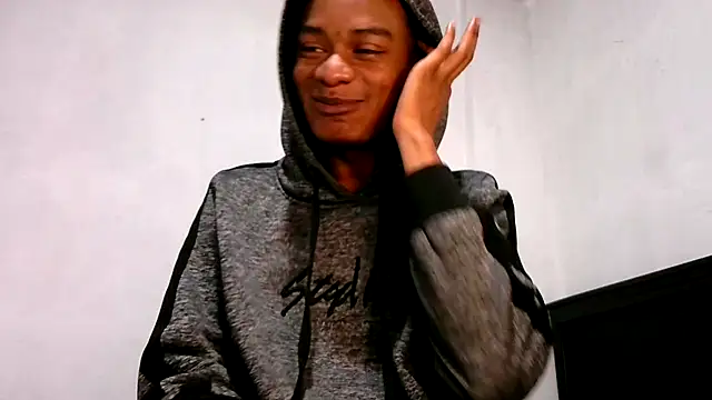 Noah Miller7 online show from October 10, 2:44 pm