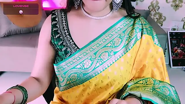 My Rose online show from March 17, 3:16 pm