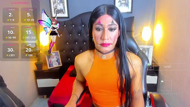 Lucia-Horny24 online show from October 31, 5:39 pm