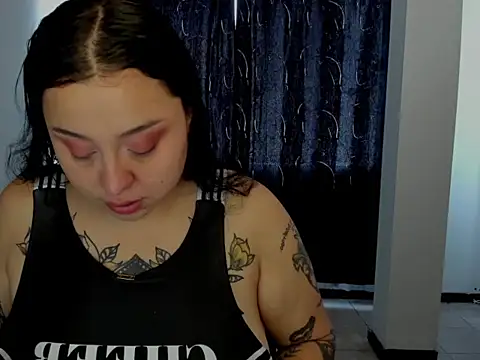 Lizieee online show from September 26, 5:32 pm