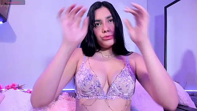 Snapshot of RenataLeclair chatting on September 19, 5:34 pm RenataLeclair online show from September 19, 5:34 pm