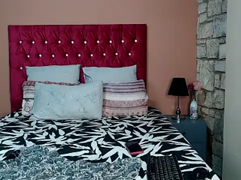 EmmyLove1 online show from October 11, 8:19 am