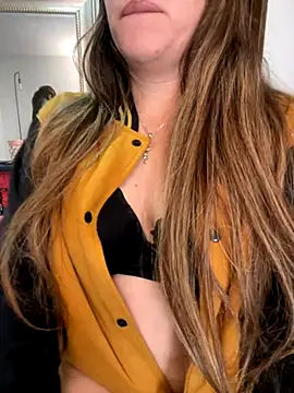 Snapshot of emma_hot2006 chatting on September 29, 5:29 pm emma hot2006 online show from September 29, 5:29 pm