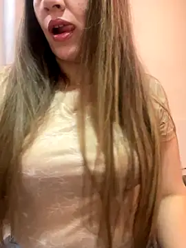 Snapshot of emma_hot2006 chatting on October 22, 4:23 pm emma hot2006 online show from October 22, 4:23 pm