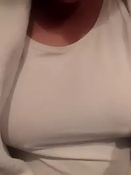 Cassandrina1 online show from October 3, 4:39 am