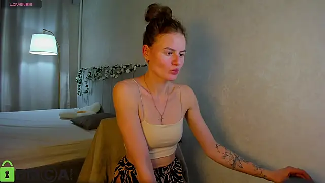 Wanda Gomez online show from November 8, 2:22 pm