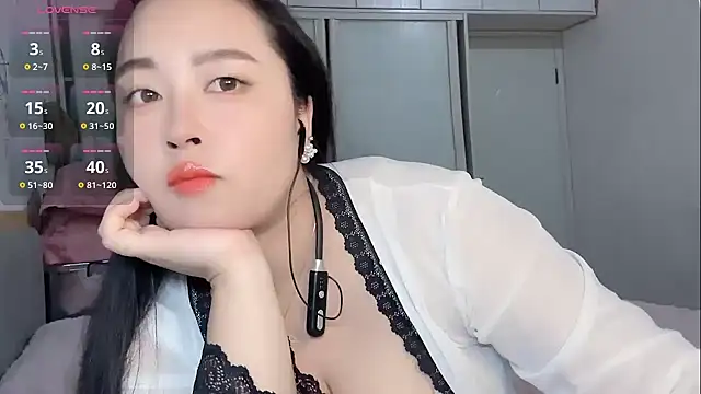 xchenchen online show from October 25, 3:41 pm