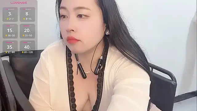 xchenchen online show from November 8, 2:11 pm