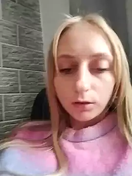 babyXlove online show from September 13, 10:23 am
