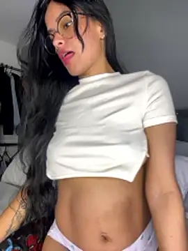 Melissa coch online show from January 13, 8:35 pm