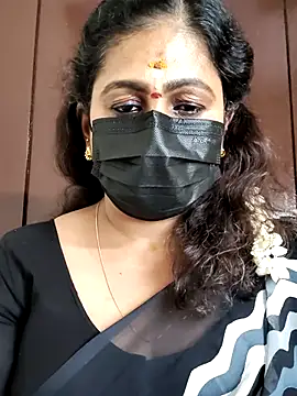 Snapshot of Sweetie_swetha37 chatting on September 21, 12:04 pm Sweetie swetha37 online show from September 21, 12:04 pm