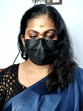 Snapshot of Sweetie_swetha37 chatting on October 16, 9:17 pm Sweetie swetha37 online show from October 16, 9:17 pm