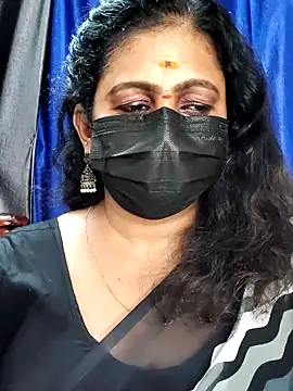 Snapshot of Sweetie_swetha37 chatting on October 14, 9:06 pm Sweetie swetha37 online show from October 14, 9:06 pm