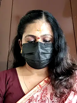 Snapshot of Sweetie_swetha37 chatting on October 6, 12:11 pm Sweetie swetha37 online show from October 6, 12:11 pm