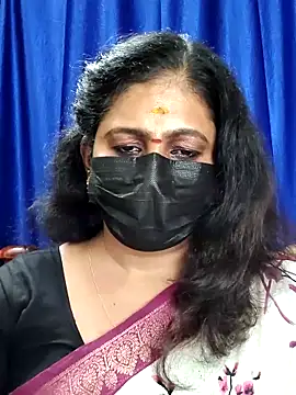 Snapshot of Sweetie_swetha37 chatting on October 26, 7:09 pm Sweetie swetha37 online show from October 26, 7:09 pm