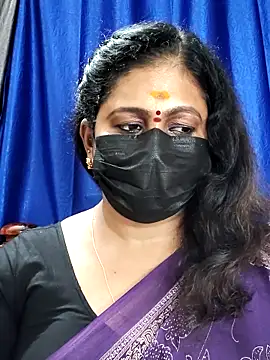 Snapshot of Sweetie_swetha37 chatting on October 28, 7:30 pm Sweetie swetha37 online show from October 28, 7:30 pm