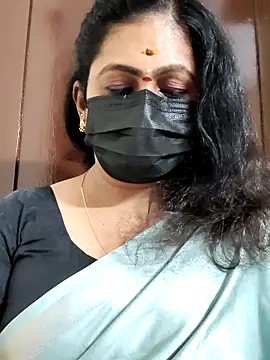 Snapshot of Sweetie_swetha37 chatting on October 1, 5:29 pm Sweetie swetha37 online show from October 1, 5:29 pm