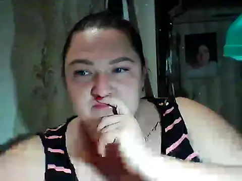 Snapshot of AngelQSky chatting on November 1, 8:57 pm AngelQSky online show from November 1, 8:57 pm