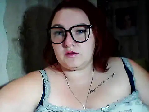 Snapshot of AngelQSky chatting on October 1, 4:45 pm AngelQSky online show from October 1, 4:45 pm