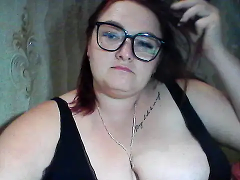 Snapshot of AngelQSky chatting on September 22, 7:56 pm AngelQSky online show from September 22, 7:56 pm