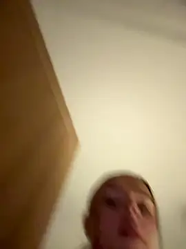 cutietootie02 online show from January 8, 6:17 am