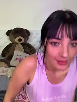 kylie444  online show from October 1, 1:54 am