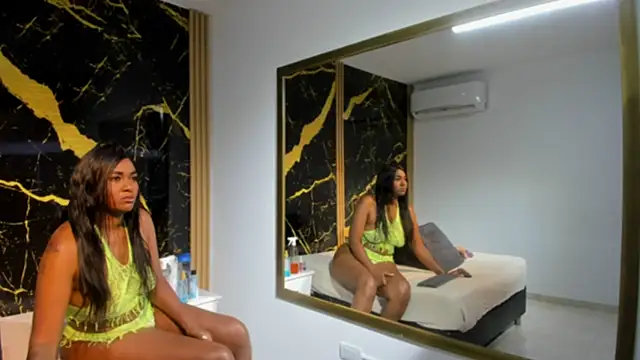 AdrianaVegga online show from September 25, 7:45 pm