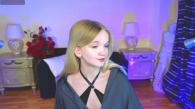 RosesKate online show from October 2, 11:15 am