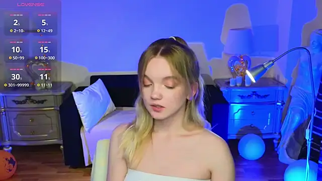 RosesKate online show from November 4, 11:59 am