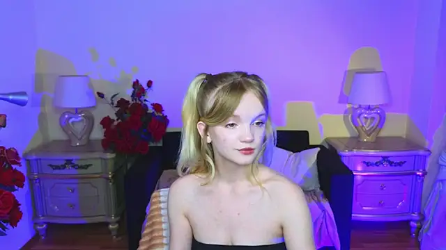 RosesKate online show from September 9, 11:43 am