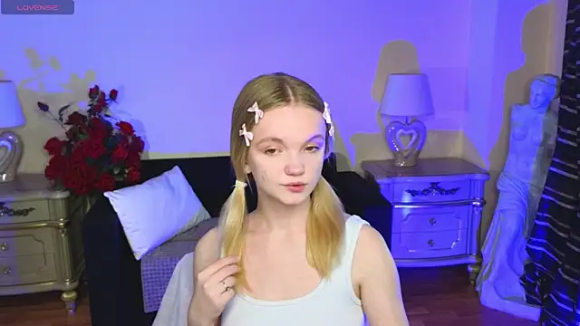 RosesKate online show from October 5, 4:39 am