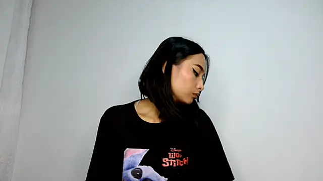 Gia Lee online show from October 15, 2:14 am