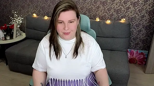 Lillit   online show from October 14, 8:55 pm