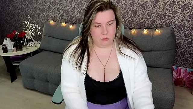 Lillit   online show from September 30, 8:35 pm