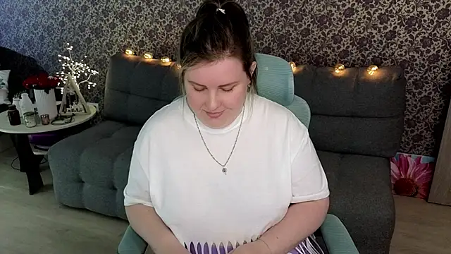 Lillit   online show from September 16, 8:28 pm