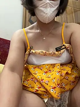 Snapshot of July-Asian chatting on October 15, 3:53 am July-Asian online show from October 15, 3:53 am