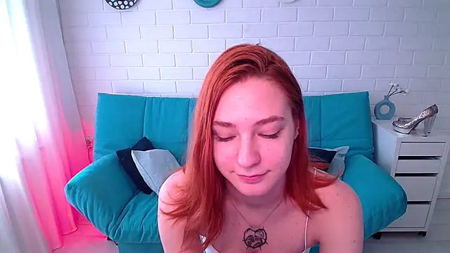 TinaCruyze online show from September 10, 11:10 am