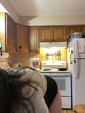 Snapshot of Mommasaurrex chatting on October 20, 1:41 am Mommasaurrex online show from October 20, 1:41 am