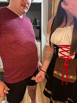 Snapshot of Mommasaurrex chatting on September 25, 3:05 am Mommasaurrex online show from September 25, 3:05 am