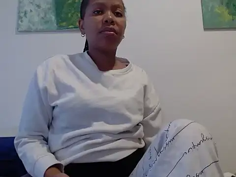 lulubellaxxh online show from September 9, 3:01 pm