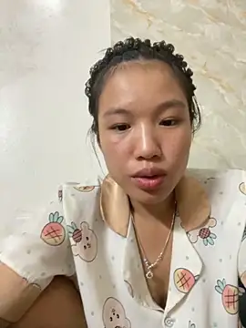 Snapshot of QueenLink chatting on September 21, 6:28 pm QueenLink online show from September 21, 6:28 pm