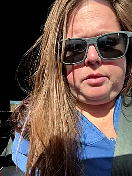 hornykitty1210 online show from October 23, 7:09 pm