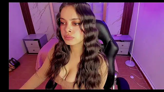 Lizeth Salazar online show from September 12, 11:39 am