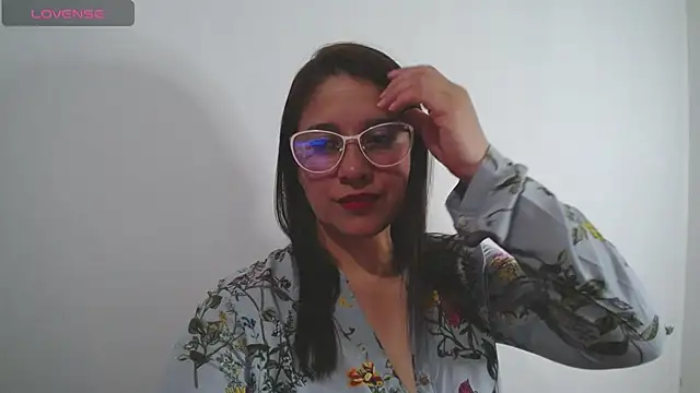 Alana steel 1 online show from July 22, 12:22 am