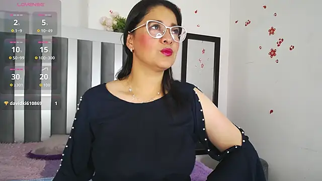 Alana steel 1 online show from October 23, 12:11 pm