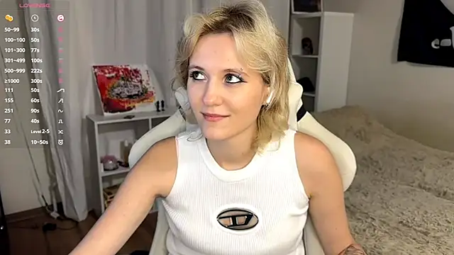 PearlineCallison online show from September 11, 6:19 pm
