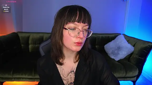 Snapshot of Pixie_Peachh chatting on October 14, 1:25 pm Pixie Peachh online show from October 14, 1:25 pm