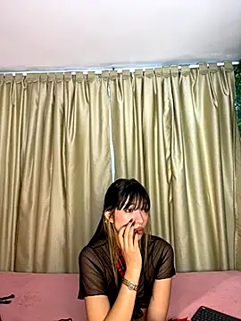 Snapshot of stepha__ chatting on October 30, 11:44 am stepha online show from October 30, 11:44 am